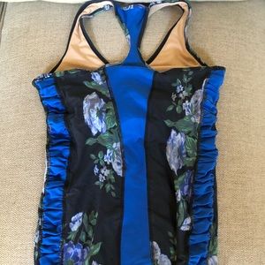 Albion ruched racerback tank- EUC!